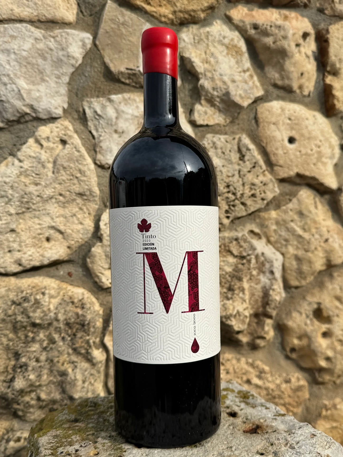 Magnum M